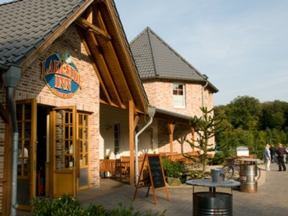 照片: Lakeside Inn